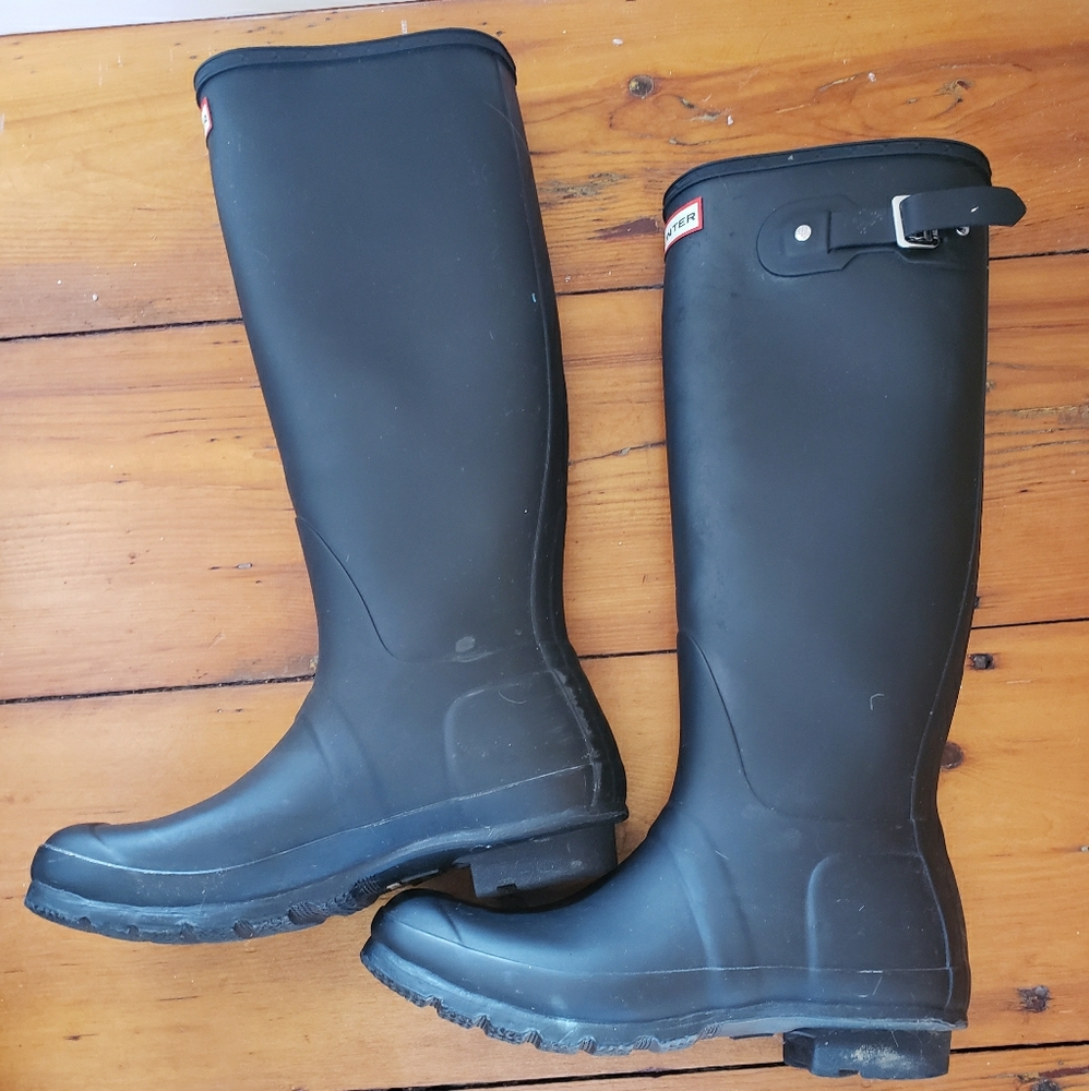 Tall Black Hunter Boots size 8